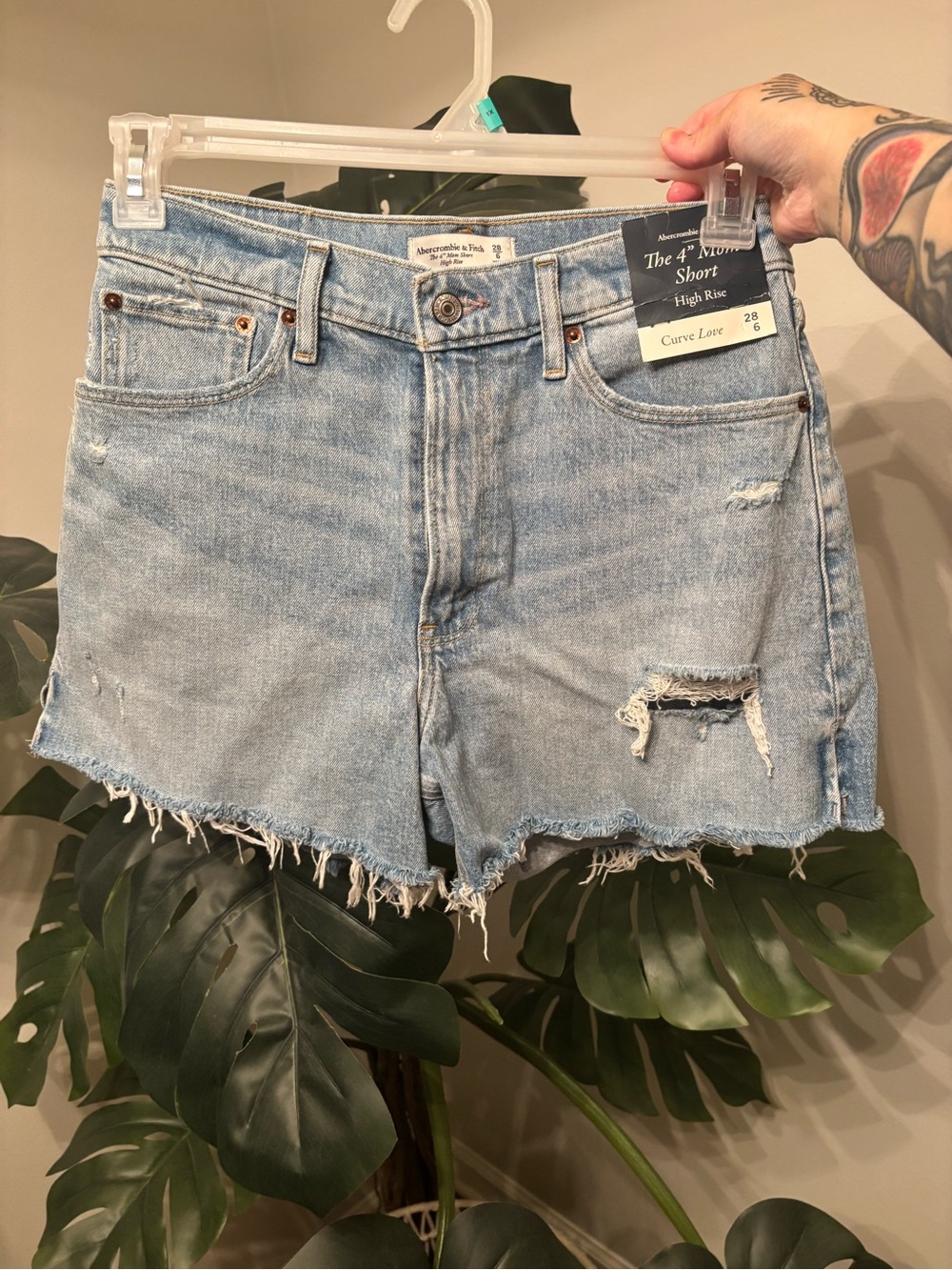 Abercrombie curve love shorts